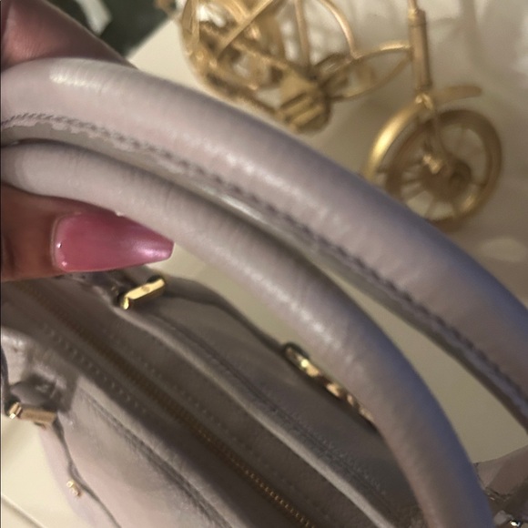 Tory Burch Light Gray Leather Satchel. Send me offers!! - Picture 5 of 11